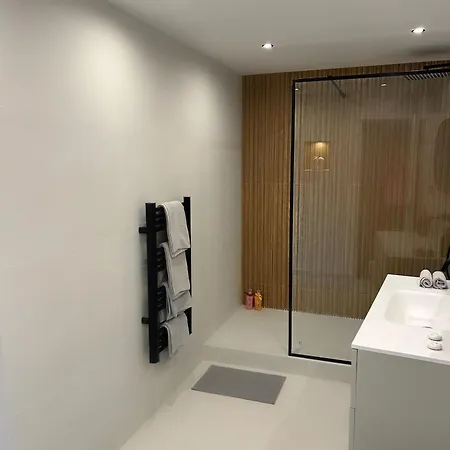 Luxueux Duplex Au Coeur Du Vieil 昂蒂布