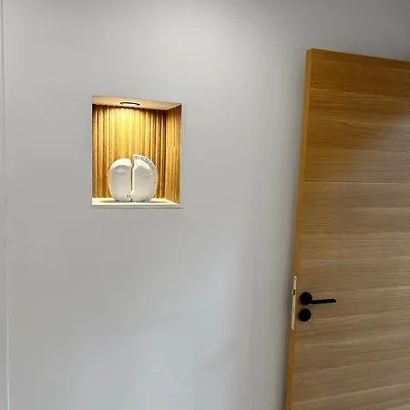 Luxueux Duplex Au Coeur Du Vieil 昂蒂布